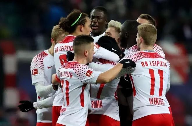 九游-德国杯转会期再迎强敌；波士顿凯尔特人复出首秀；主帅态度：更衣室稳定；身体对抗强度拉满的简单介绍